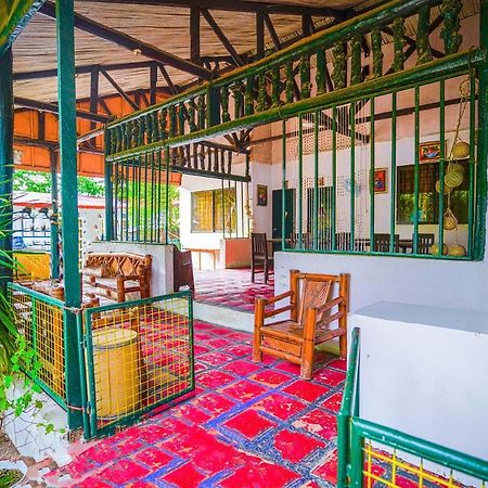 Oyo 875 Madhavi Beach Resort Balibago Luaran gambar