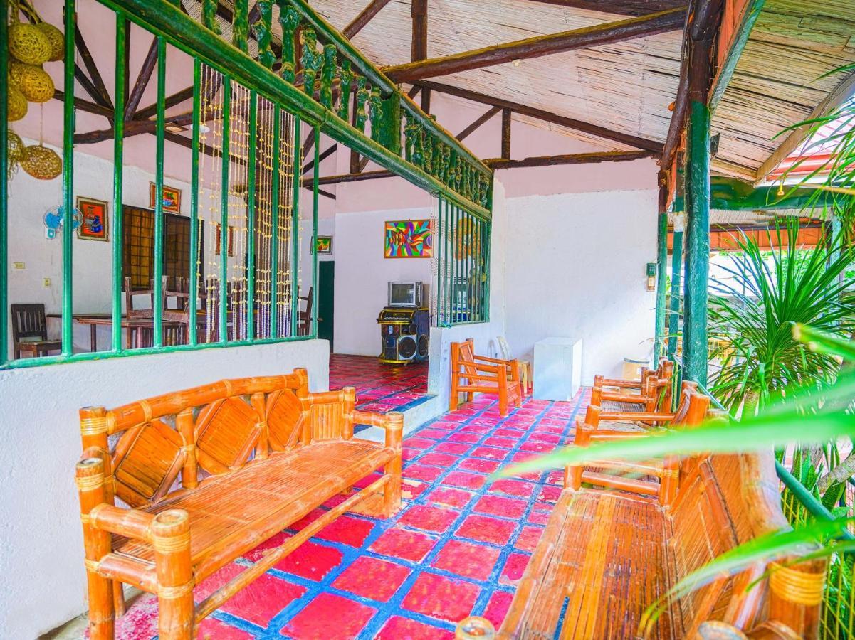 Oyo 875 Madhavi Beach Resort Balibago Luaran gambar