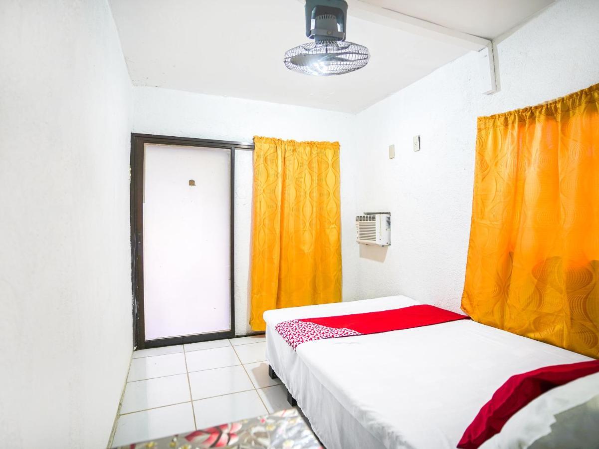 Oyo 875 Madhavi Beach Resort Balibago Luaran gambar
